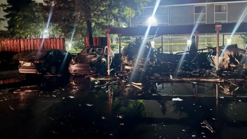 Overnight fire at San Jose housing complex damages more than 20 vehicles, carport — CBS Bay Area (KPIX), Plano Community news