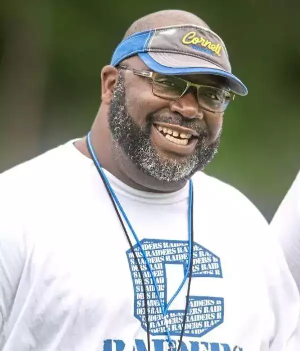 High school football coach dies after medical emergency at game — WESH 2 Orlando, Plano Health news